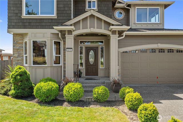 6916 37th Place NE, Marysville, WA 98270