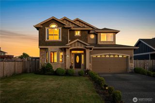 6916 37th Place NE, Marysville, WA 98270