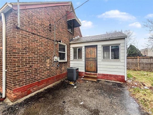11336 Courville Street, Detroit, MI 48224