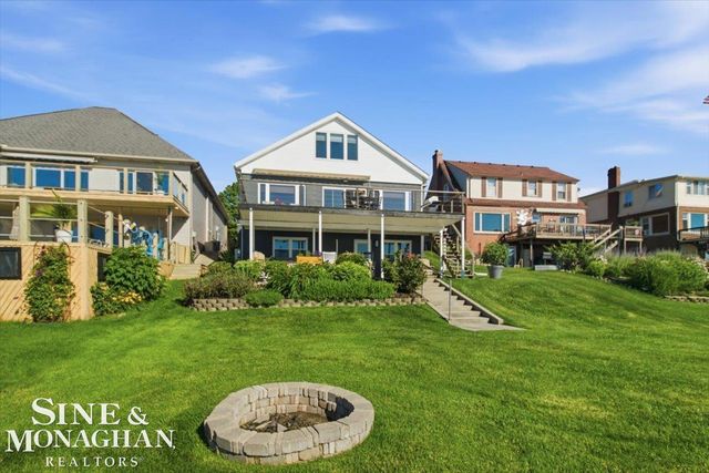 69 Gratiot Boulevard, Marysville, MI 48040
