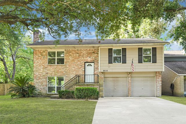 8610 Timber View Drive, Humble, TX 77346
