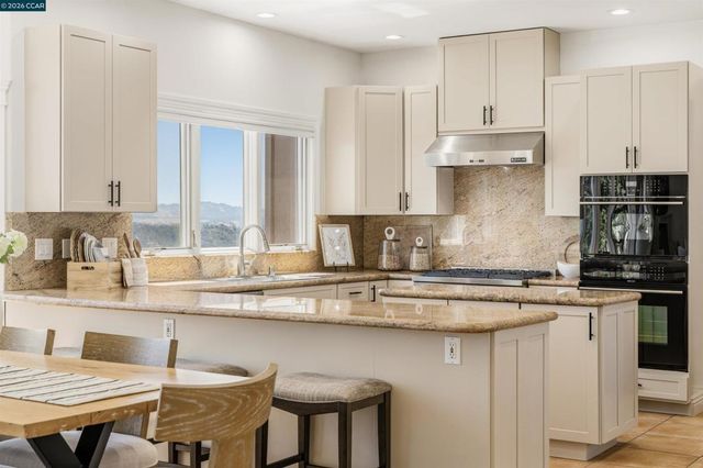 554 Oakshire Pl, Alamo, CA 94507
