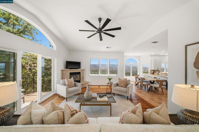 554 Oakshire Pl, Alamo, CA 94507