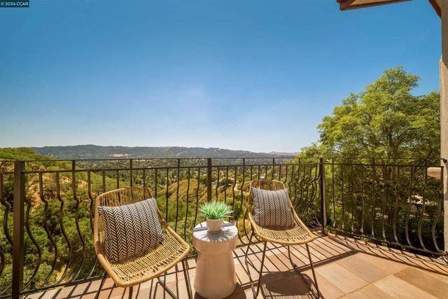 554 Oakshire Pl, Alamo, CA 94507