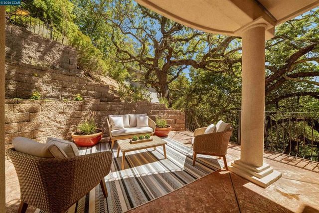 554 Oakshire Pl, Alamo, CA 94507