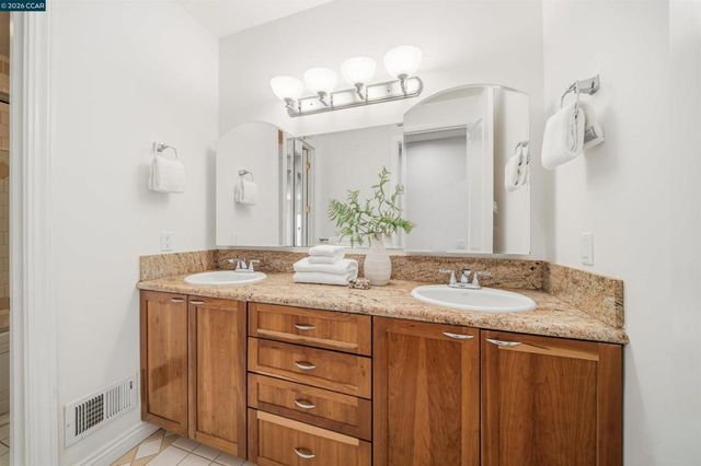 554 Oakshire Pl, Alamo, CA 94507
