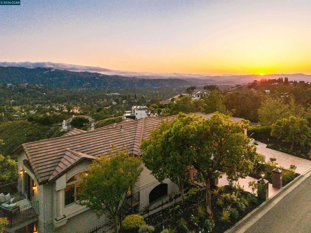 554 Oakshire Pl, Alamo, CA 94507