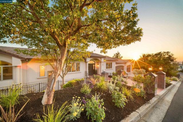 554 Oakshire Pl, Alamo, CA 94507