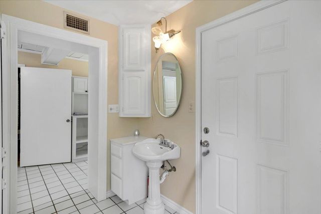 21430 County Road 2182, Whitehouse, TX 75791