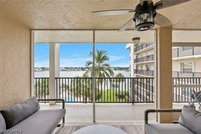 3500 Gulf Shore BLVD N 408, Naples, FL 34103