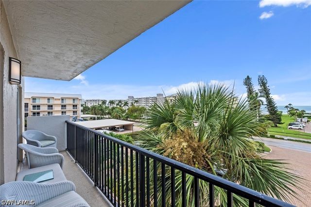 3500 Gulf Shore BLVD N 408, Naples, FL 34103