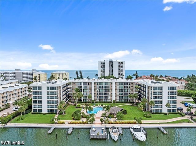 3500 Gulf Shore BLVD N 408, Naples, FL 34103
