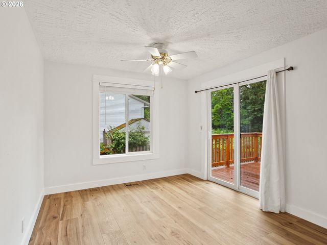 1409 Sw CHASTAIN Ave, Gresham, OR 97080