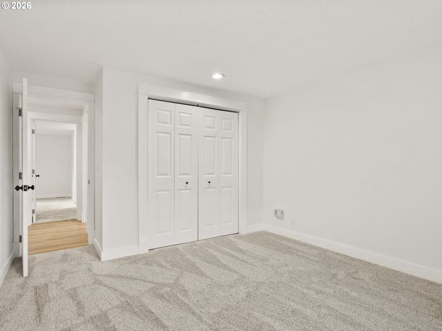 1409 Sw CHASTAIN Ave, Gresham, OR 97080