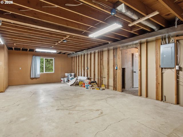 1409 Sw CHASTAIN Ave, Gresham, OR 97080
