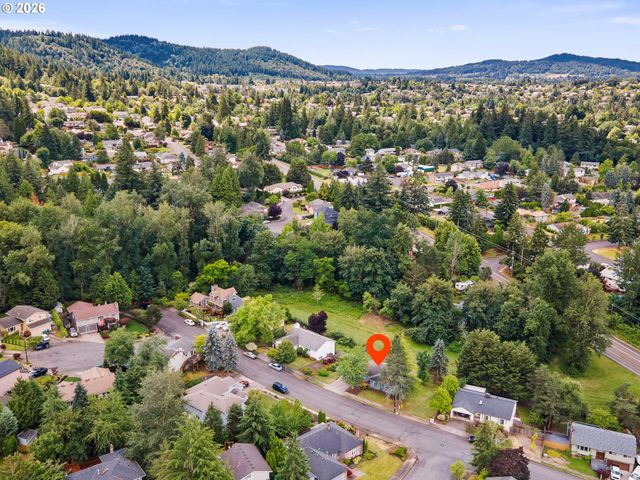 1409 Sw CHASTAIN Ave, Gresham, OR 97080