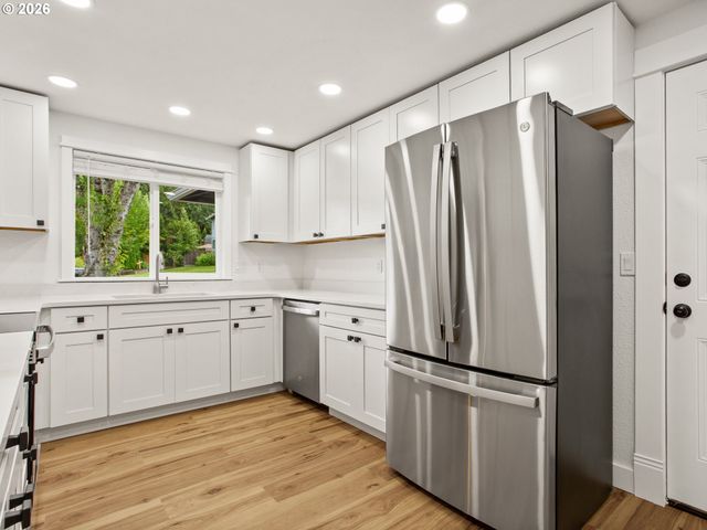 1409 Sw CHASTAIN Ave, Gresham, OR 97080