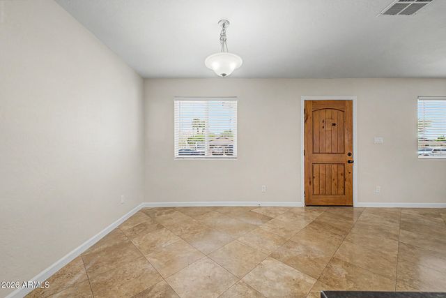 2447 E LARKSPUR Drive, Phoenix, AZ 85032