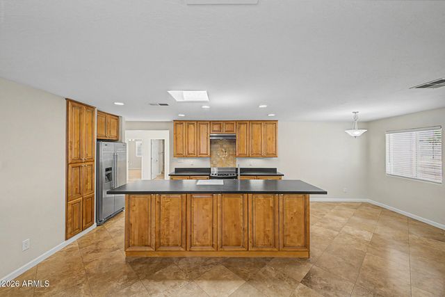 2447 E LARKSPUR Drive, Phoenix, AZ 85032