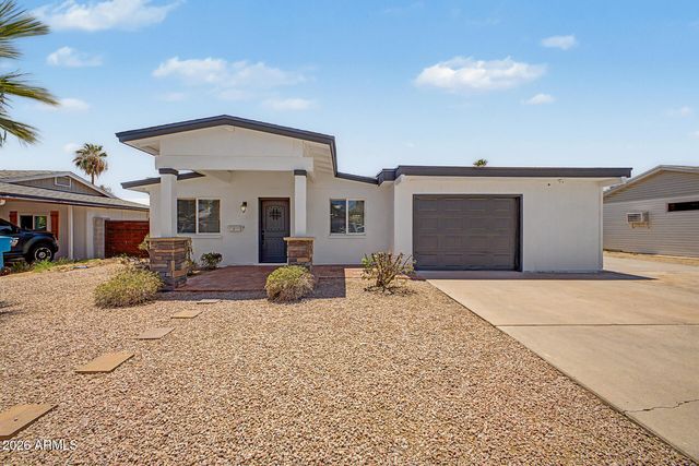 2447 E LARKSPUR Drive, Phoenix, AZ 85032