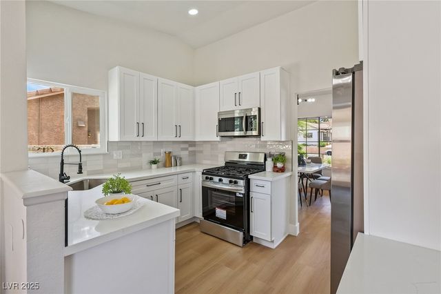 2854 Mahogany Grove Avenue, Henderson, NV 89074