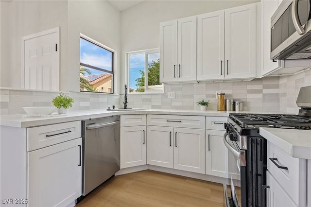 2854 Mahogany Grove Avenue, Henderson, NV 89074