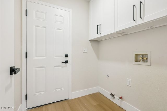 2854 Mahogany Grove Avenue, Henderson, NV 89074