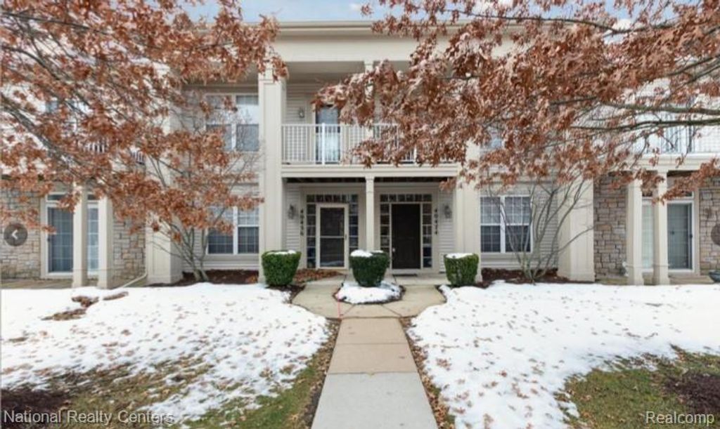 40474 Blythefield Lane, Canton, MI 48188