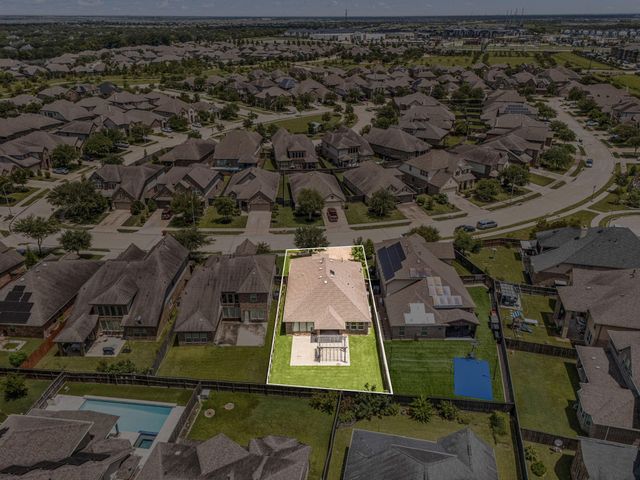 915 Abelia Avenue, Richmond, TX 77406