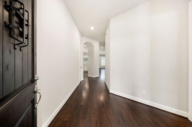 915 Abelia Avenue, Richmond, TX 77406
