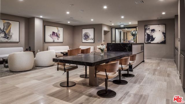 728 N Sweetzer Avenue 112, West Hollywood, CA 90069