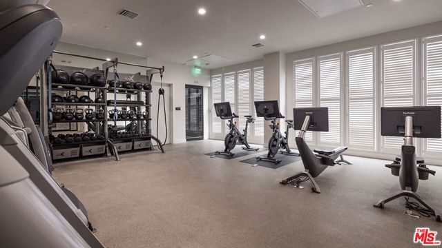 728 N Sweetzer Avenue 112, West Hollywood, CA 90069