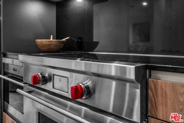 728 N Sweetzer Avenue 112, West Hollywood, CA 90069