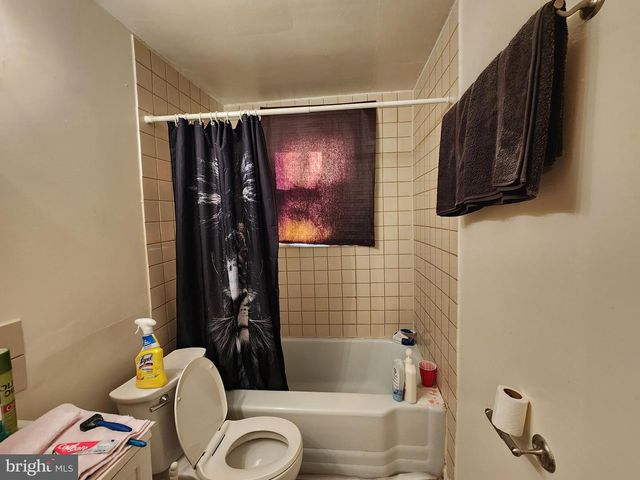 2723 ROUND RD, Baltimore, MD 21225