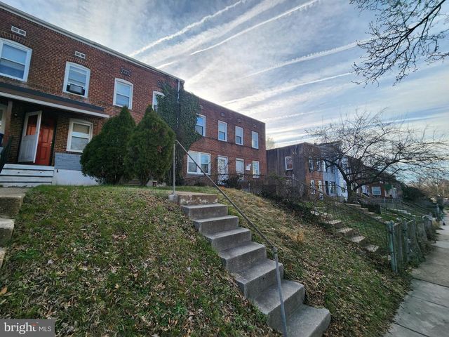 2723 ROUND RD, Baltimore, MD 21225