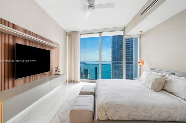 300 Biscayne Blvd Way 4005, Miami, FL 33131