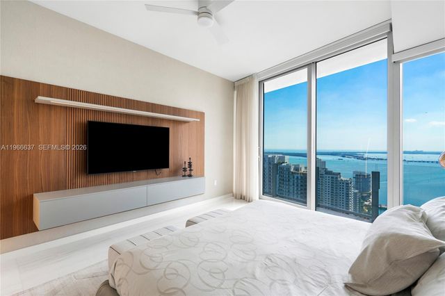 300 Biscayne Blvd Way 4005, Miami, FL 33131