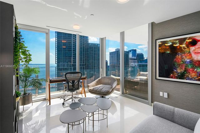 300 Biscayne Blvd Way 4005, Miami, FL 33131