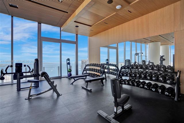 300 Biscayne Blvd Way 4005, Miami, FL 33131