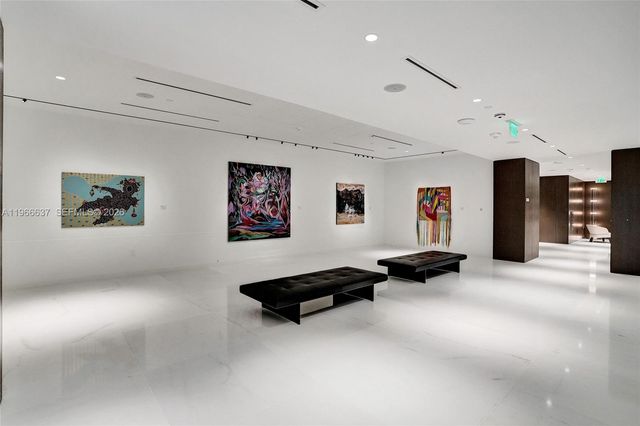 300 Biscayne Blvd Way 4005, Miami, FL 33131