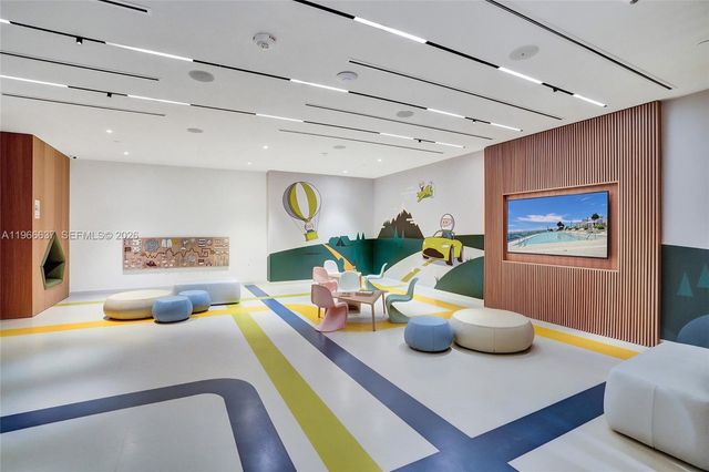 300 Biscayne Blvd Way 4005, Miami, FL 33131