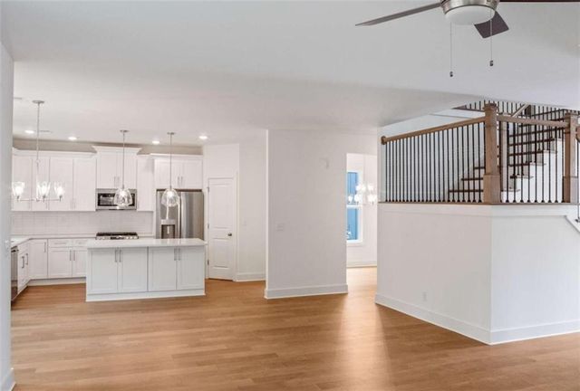 2432 Whites Ridge, Decatur, GA 30034