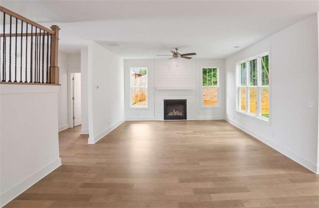 2432 Whites Ridge, Decatur, GA 30034