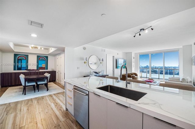 50 BISCAYNE BLVD 2706, Miami, FL 33132