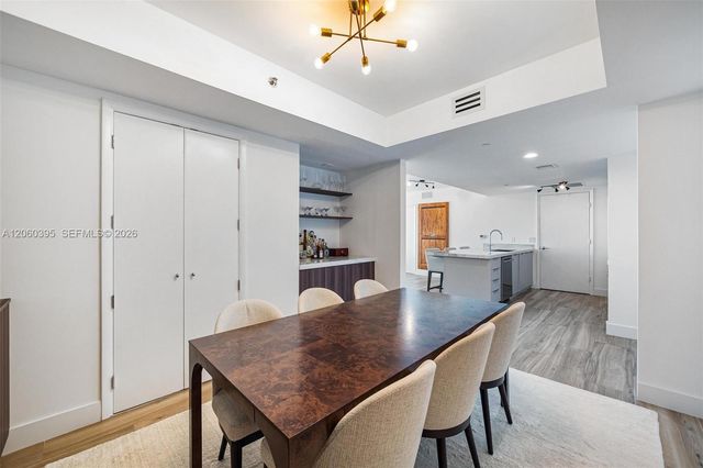 50 BISCAYNE BLVD 2706, Miami, FL 33132