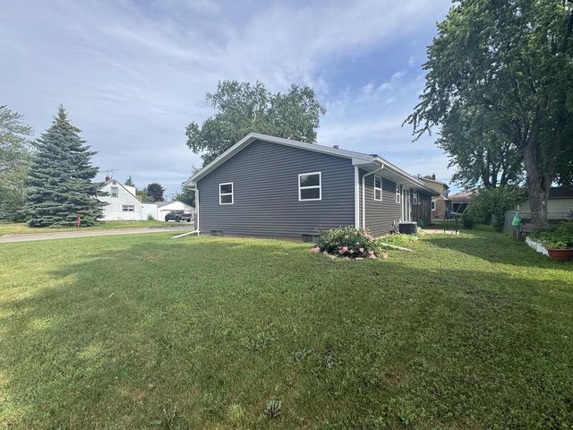 2704 N DAVID STREET, Appleton, WI 54914