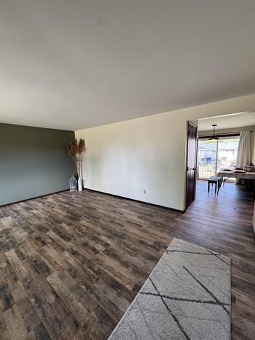 2704 N DAVID STREET, Appleton, WI 54914