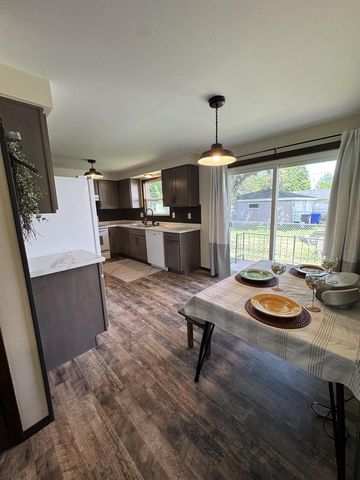 2704 N DAVID STREET, Appleton, WI 54914