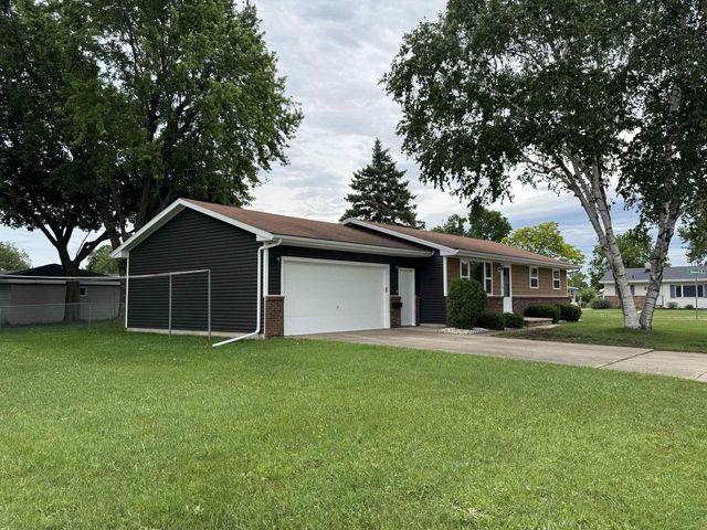 2704 N DAVID STREET, Appleton, WI 54914