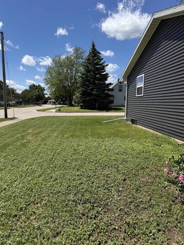 2704 N DAVID STREET, Appleton, WI 54914